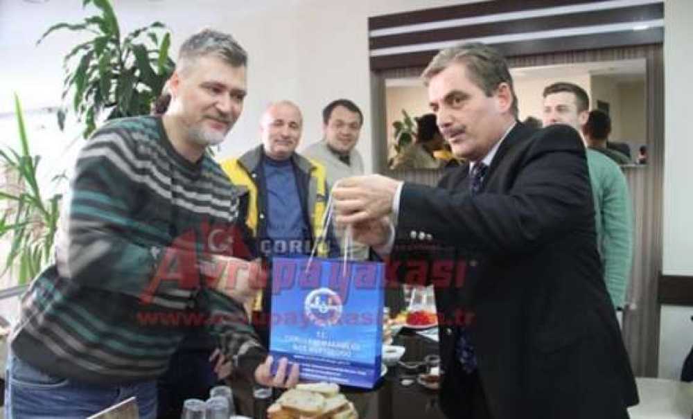 Çorlu Müftülüğü`nden Tiyatro Sahnesi Görevlilerine Teşekkür