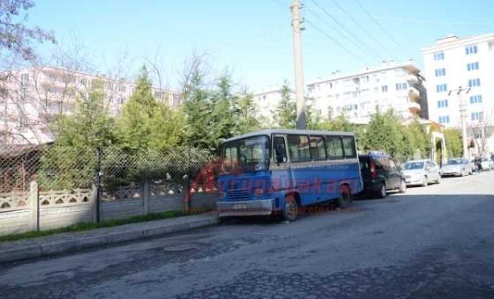 Çevre Sakinleri Minibüslerden Şikayetçi