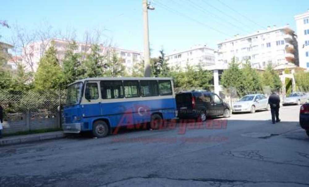 Çevre Sakinleri Minibüslerden Şikayetçi