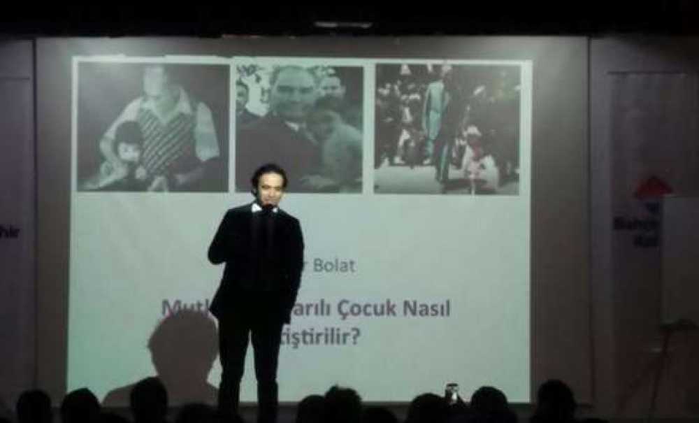 Eğitim Bilimci Ve Yazar Özgür Bolat Çorlu Bahçeşehir Koleji Velileri Ile Buluştu