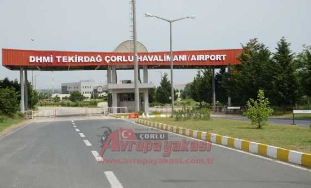 Atatürk Havalimanı Kapanınca Uçaklar Çorlu`ya Yönlendirildi