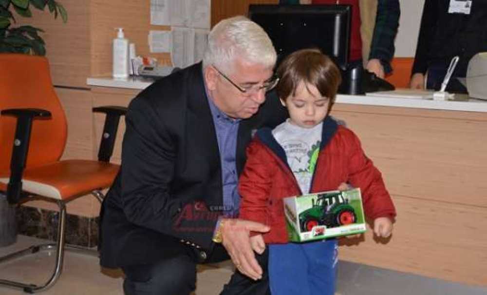 Rasim Yüksel`den Yılbaşı Gecesi Ziyaretleri