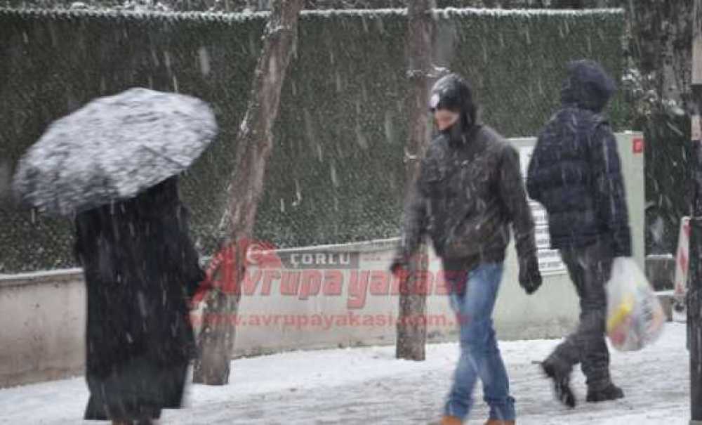 Yılın Ilk Karı Yağdı