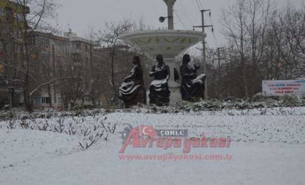 Çorlu Beyaza Büründü