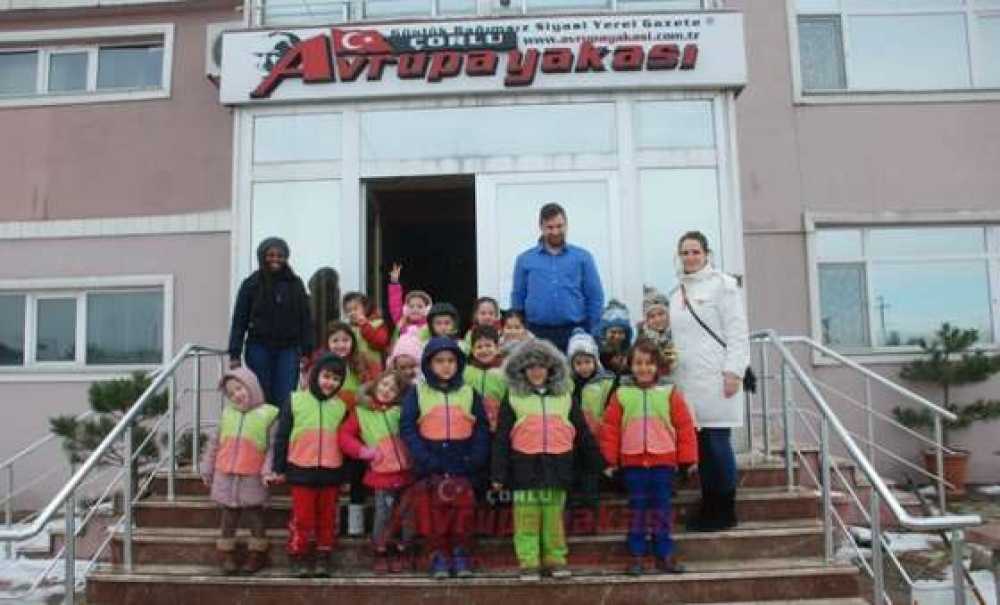 Minik Öğrencilerden Avrupa Yakası Gazetesi`ne Ziyaret
