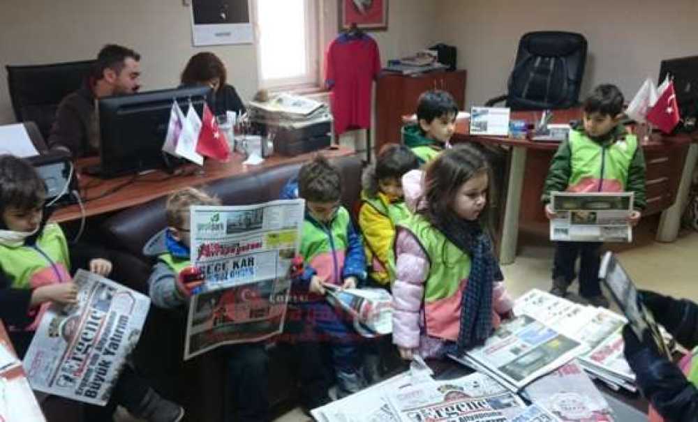 Minik Öğrencilerden Avrupa Yakası Gazetesi`ne Ziyaret