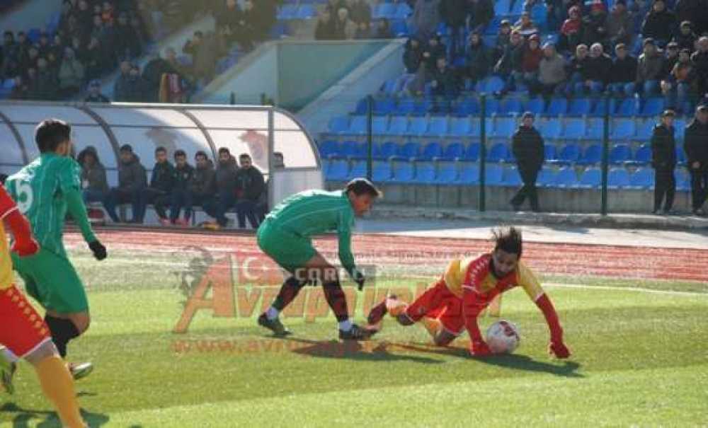 General Basri Saran Stadyumu`nun Büyüsü Bozuldu