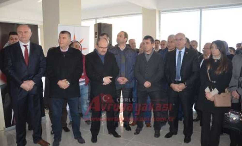 Yardım Tir'ları Yola Çıktı