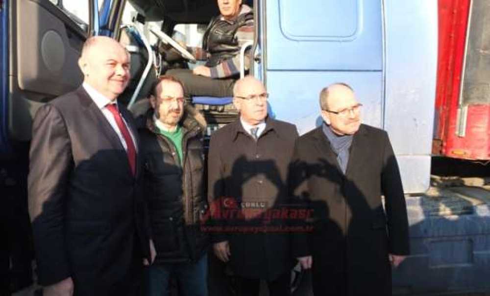 Yardım Tir'ları Yola Çıktı