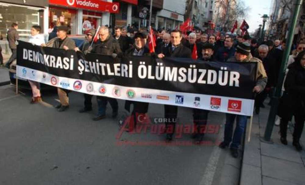 Uğur Mumcu Çorlu`da Anıldı