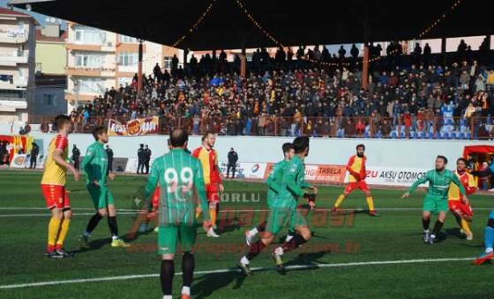 Çorluspor 1947`de Taraftarlar Bölündü