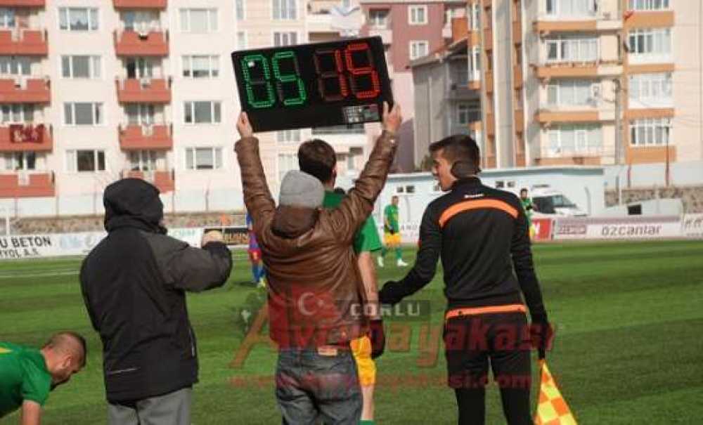 Çorlu General Basri Saran Stadyumu`na Elektronik Tabela