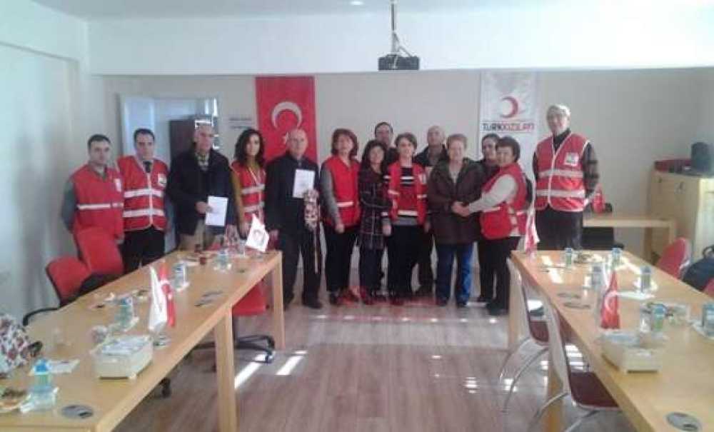 Kızılay Çorlu Şubesi Vekaletle Kurban Kestiren Bağışçıları Ile Buluştu