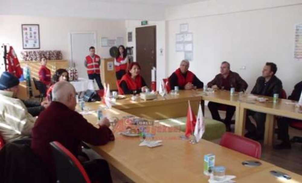 Kızılay Çorlu Şubesi Vekaletle Kurban Kestiren Bağışçıları Ile Buluştu