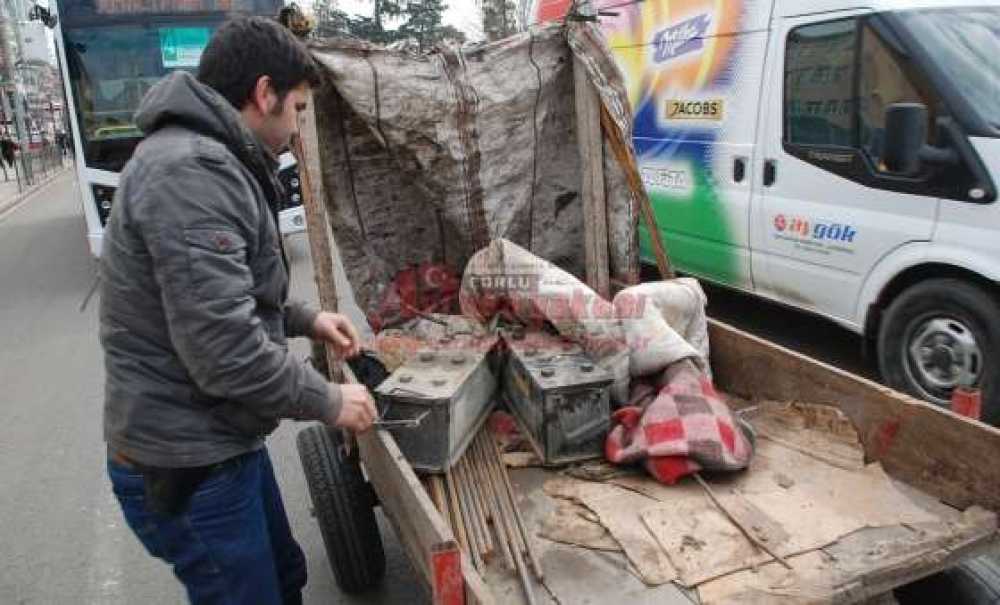 Çekicilerin Akülerini Çalan Şüpheliler Yakalandı