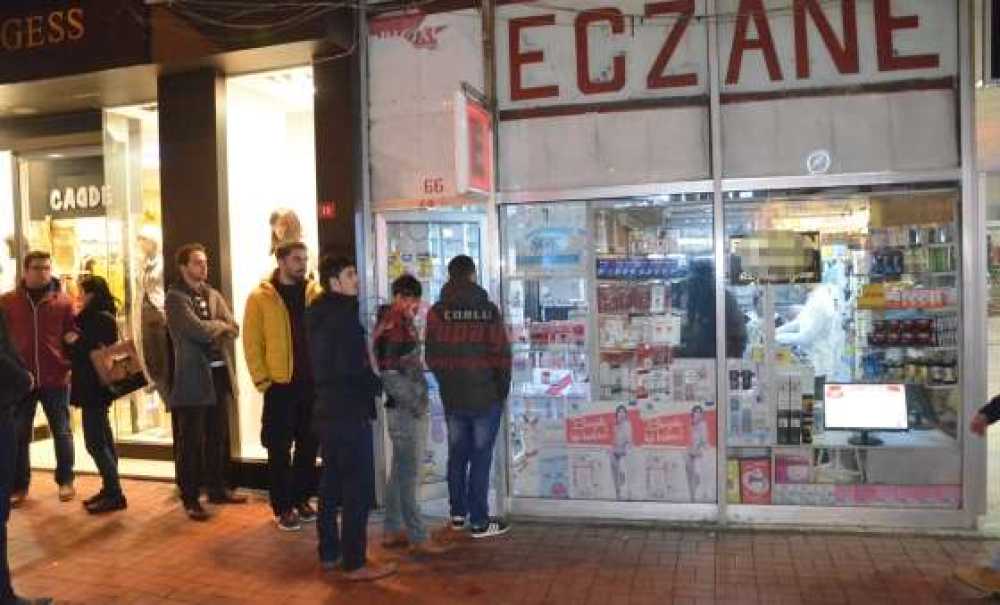 Vatandaşın Nöbetçi Eczane İsyanı