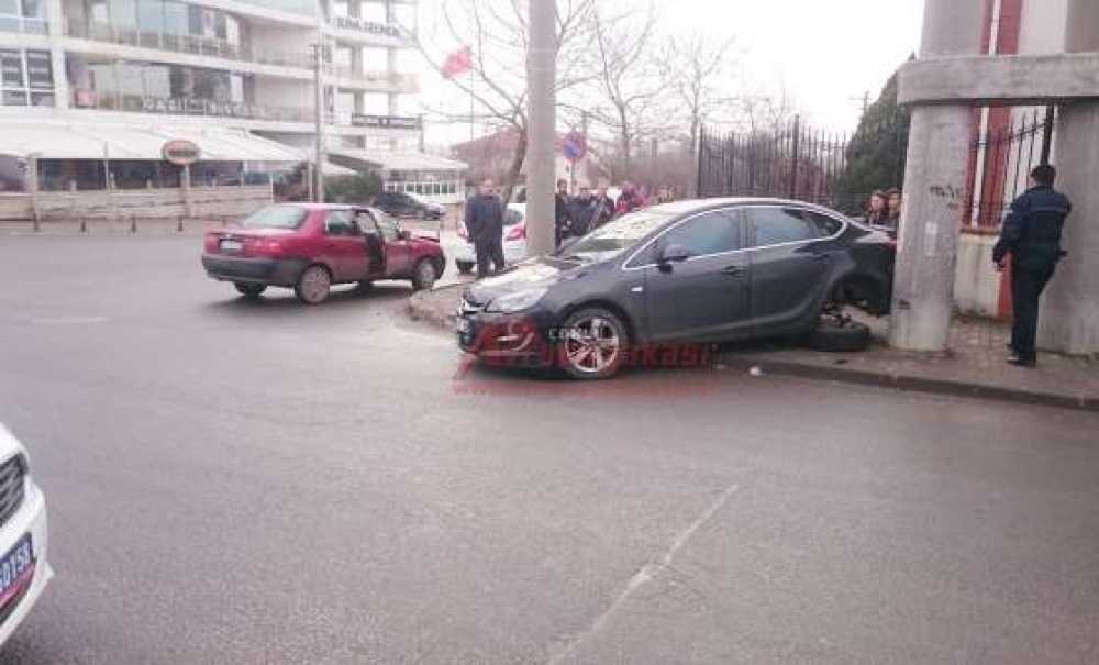 Bu Kavşakta Kaza Eksik Olmuyor