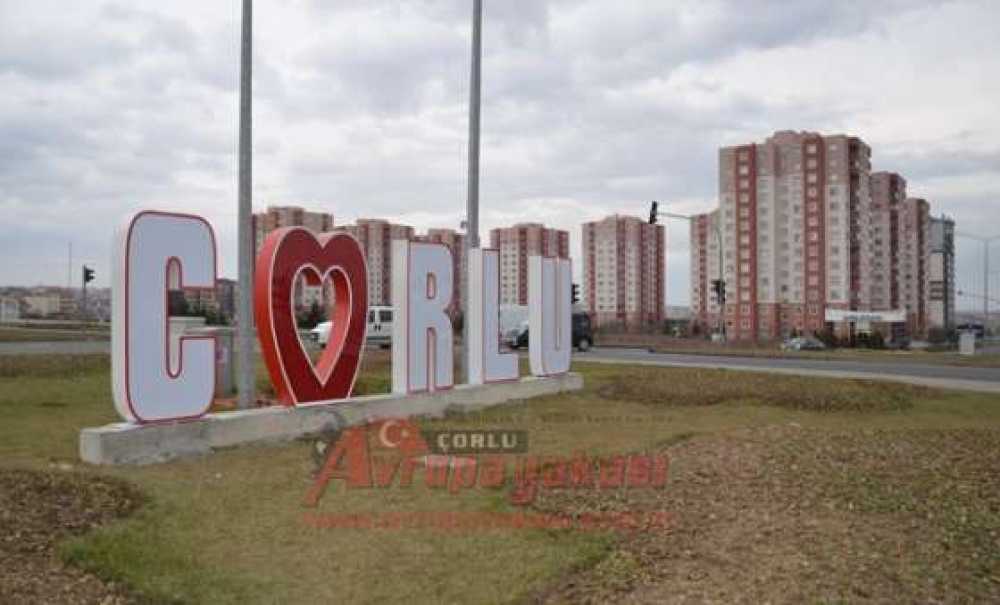 Çorlu Girişine Çorlu Tabelası