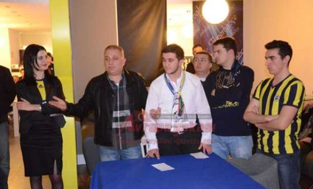 Ünifeb'liler Çeyrek Final Heyecanını Çorlu Fenerbahçeliler Derneği'nde Yaşadı