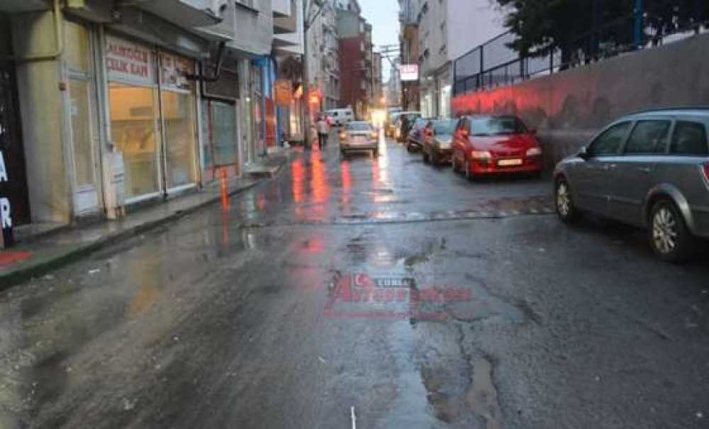 Yel Değirmeni Sokak`ta Park Yasak