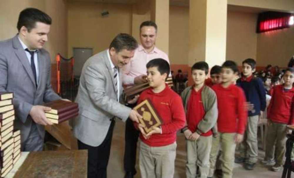 Kur`an Hayat Olsun Projesi Melahat Kozar Ortaokulu`nda Tanıtıldı