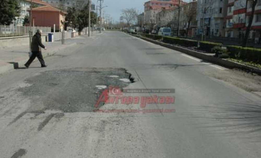 Kapatılmayan Çukurlara Tepki Var