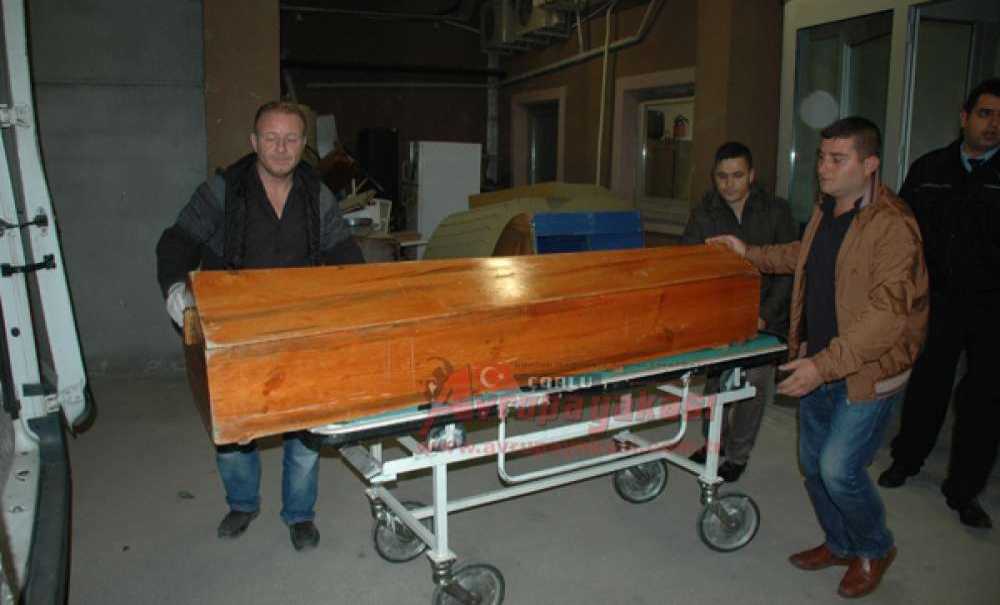 4. Kattan Düşen Yaşlı Kadın Öldü