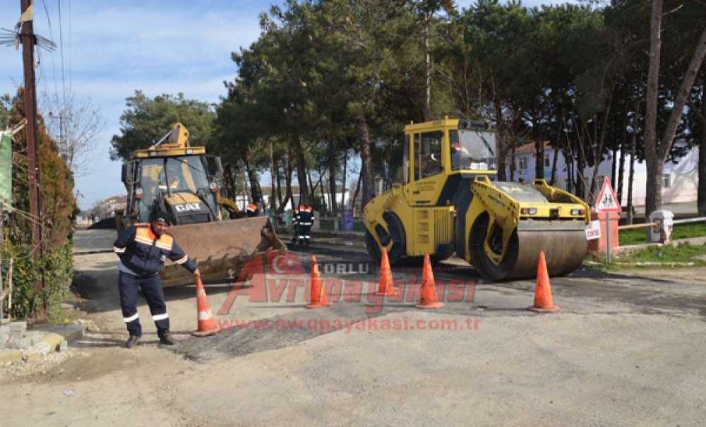 Türkgücü Mahallesi'nde Asfaltlama Çalışması