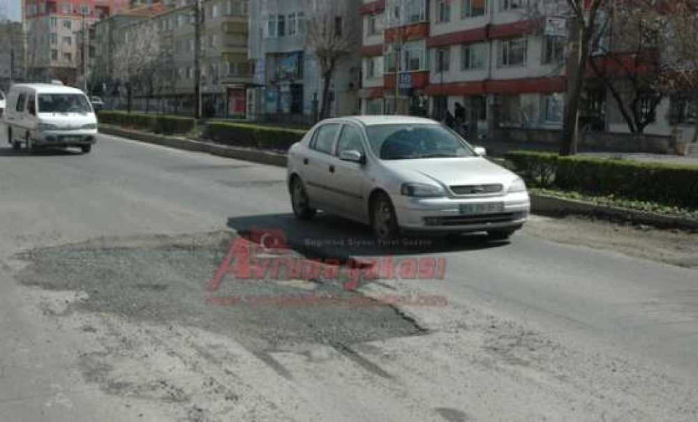 Kapatılmayan Çukurlara Tepki Var