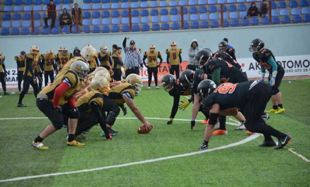 Çorlu'da Amerikan Futbolu Maçı Oynandı