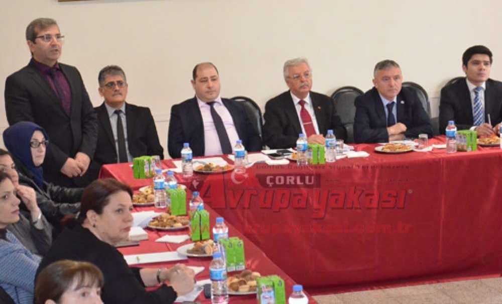 Çorlu Halk Eğitimi Merkezi`nden Binlerce Kişiye Kurs