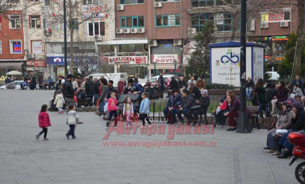 Güzel Havayı Gören Sokağa Çıktı, Meydanlar Doldu Taştı