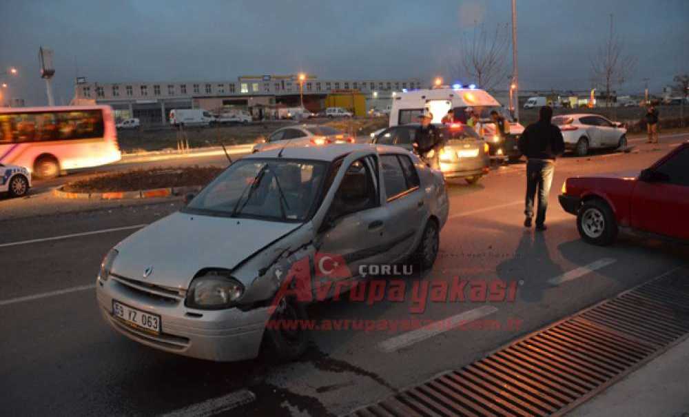 Devlet Hastanesi Önünde Kaza