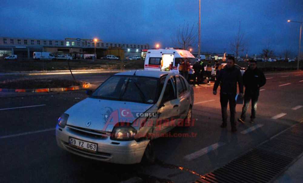 Devlet Hastanesi Önünde Kaza
