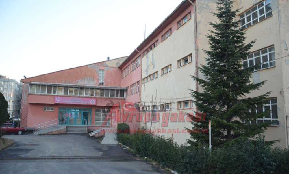 Yıkılmaya Yüz Tuttu