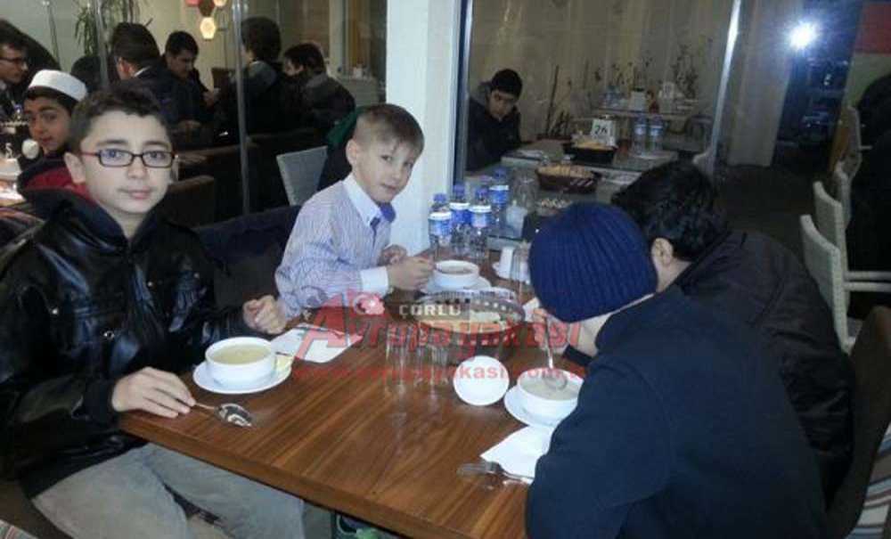 Çorlu Gençlik Merkezi Ve Çorlu Müftülüğü`nden Sabah Namazı Buluşması