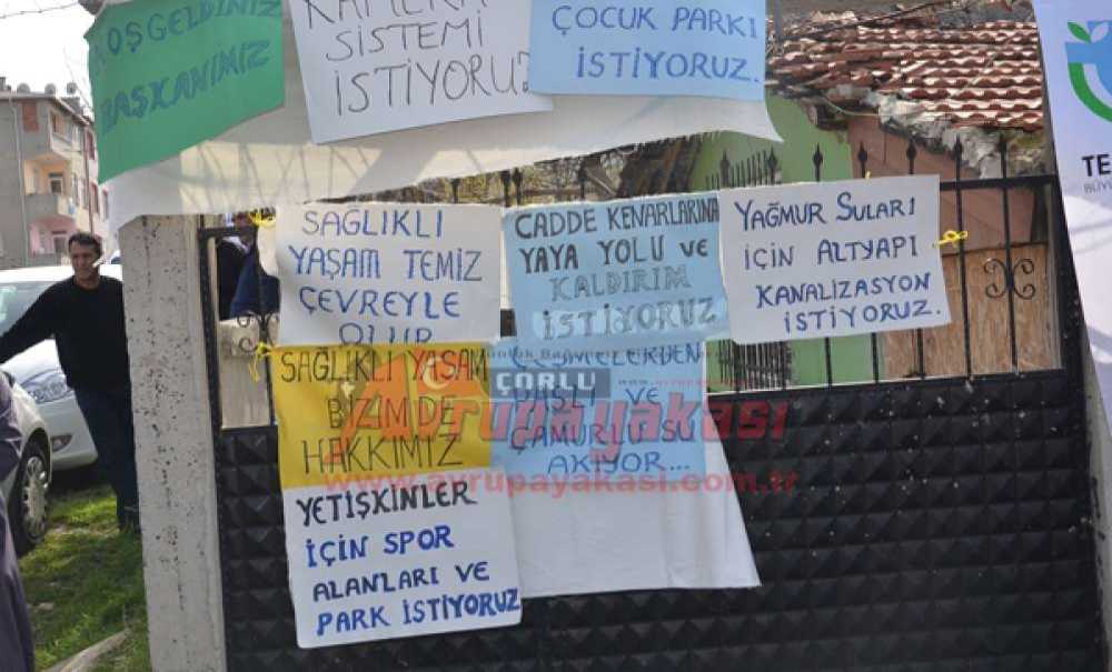 Vatandaşlardan Dövizli Pankartlı İstek