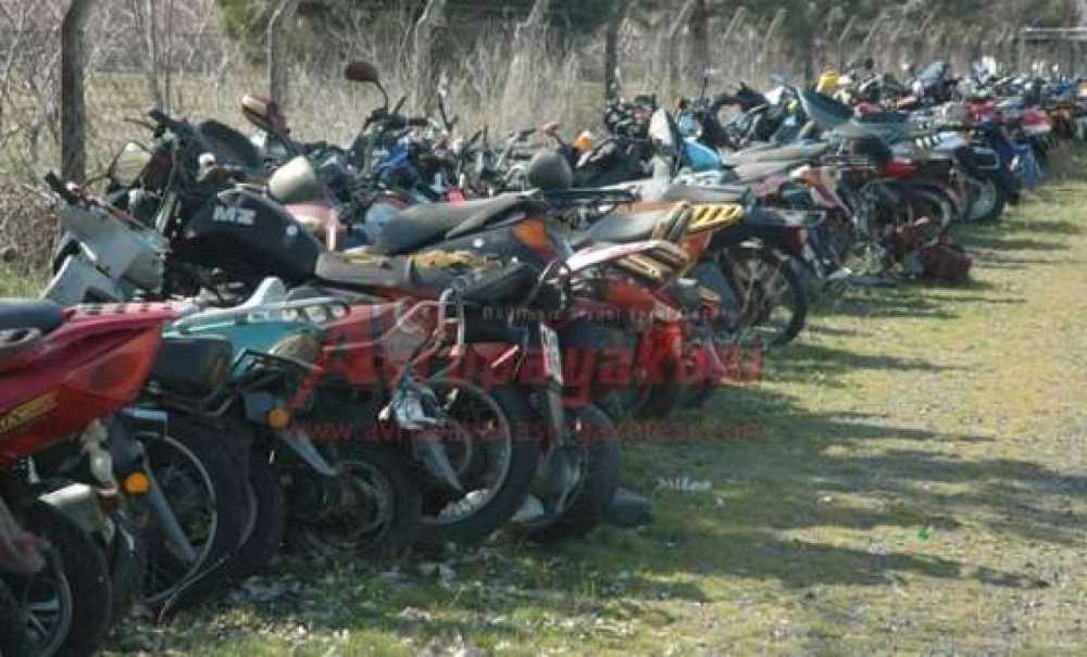 Yedieminli Otoparklar Motosiklet Mezarlığına Döndü