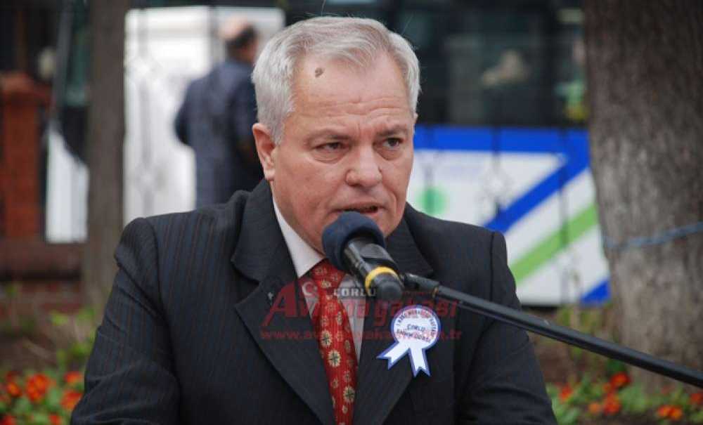 Muhasebeci Ve Mali Müşavirlerden Atatürk Anıtına Çelenk