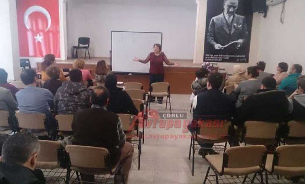 Çorlu Halk Eğitimi Merkezi'nin Usta Öğreticilerine Kişisel Gelişim Kursu