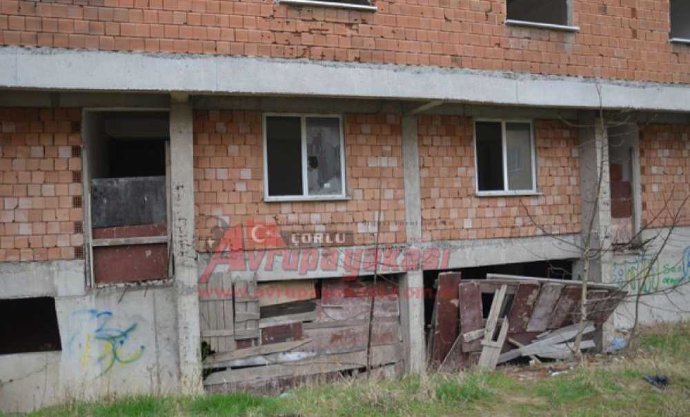 Metruk Apartman Huzursuz Ediyor