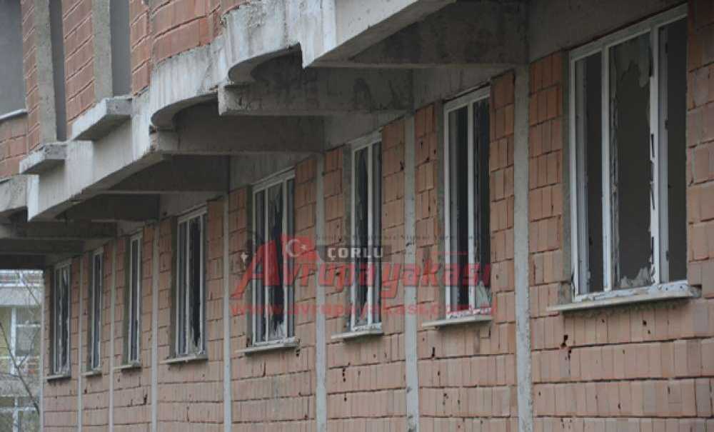 Metruk Apartman Huzursuz Ediyor