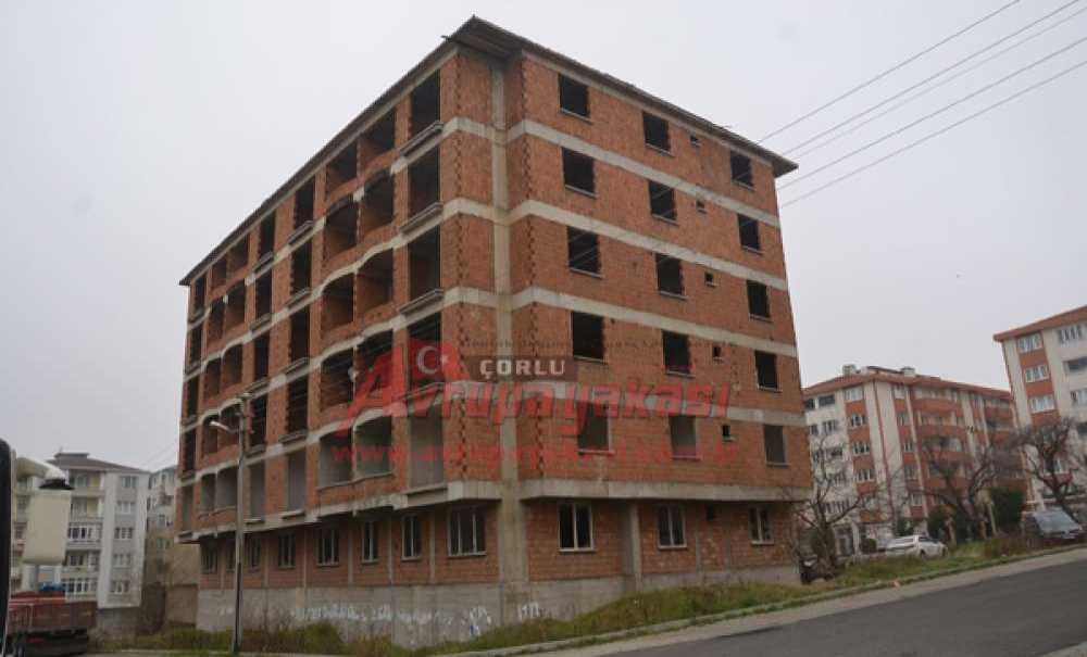 Metruk Apartman Huzursuz Ediyor