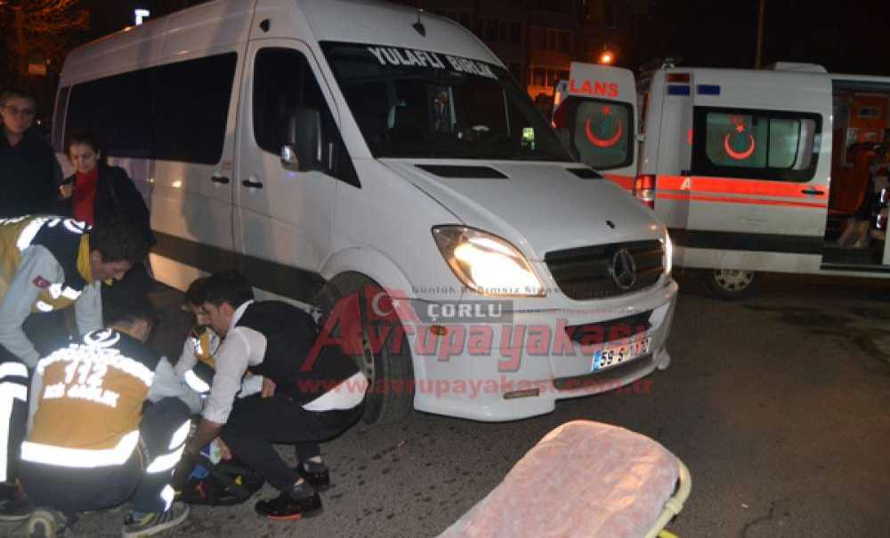 Bisikletli Dönerci Kuryesi Kazada Yaralandı