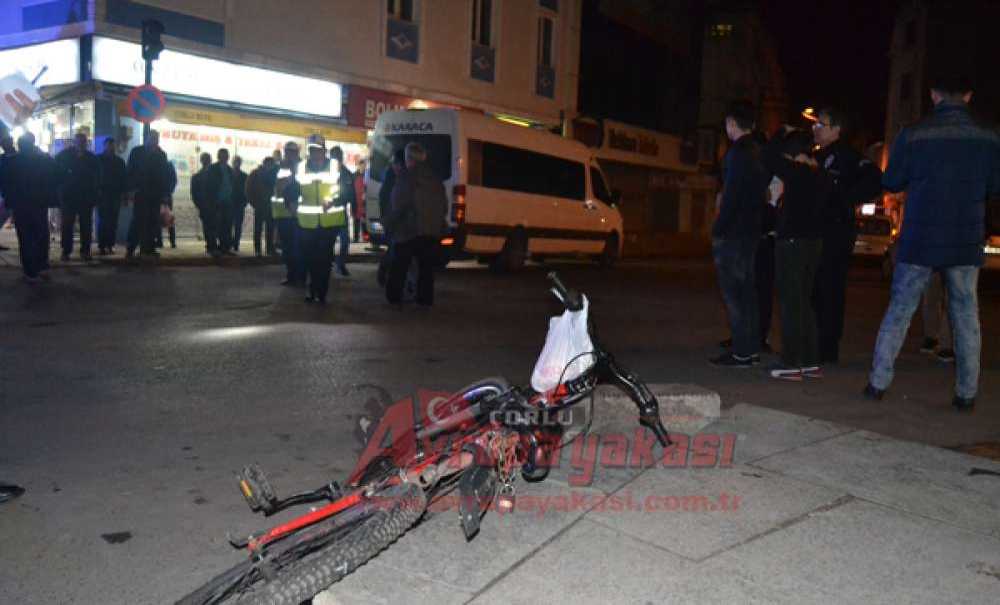 Bisikletli Dönerci Kuryesi Kazada Yaralandı