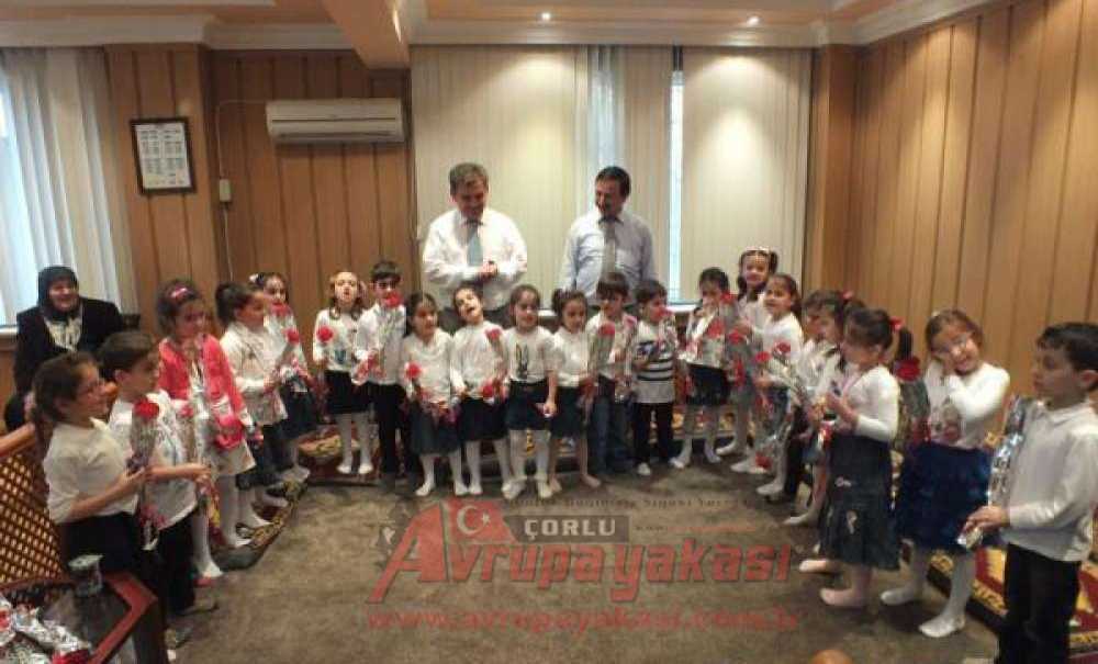 Minik Öğrenciler Ve Aileleri Çorlu Müftülüğü'nü Ziyaret Etti