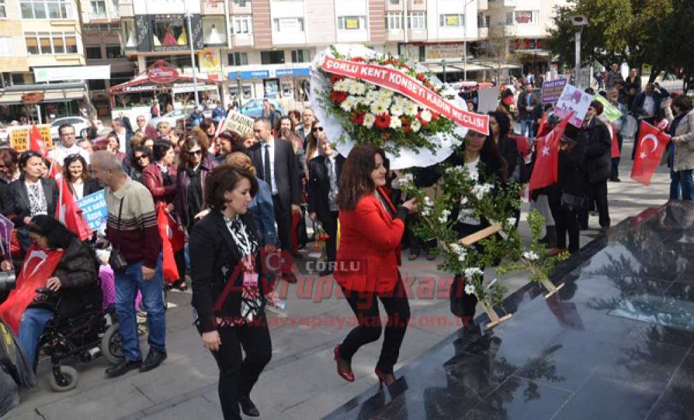Kent Konseyi Kadın Meclisi'nden Renkli Yürüyüş