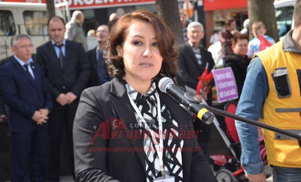 Kent Konseyi Kadın Meclisi'nden Renkli Yürüyüş