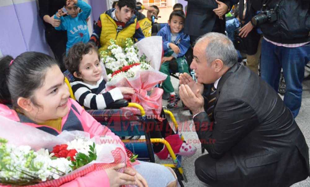 Umutları Kümeste Büyüttüler