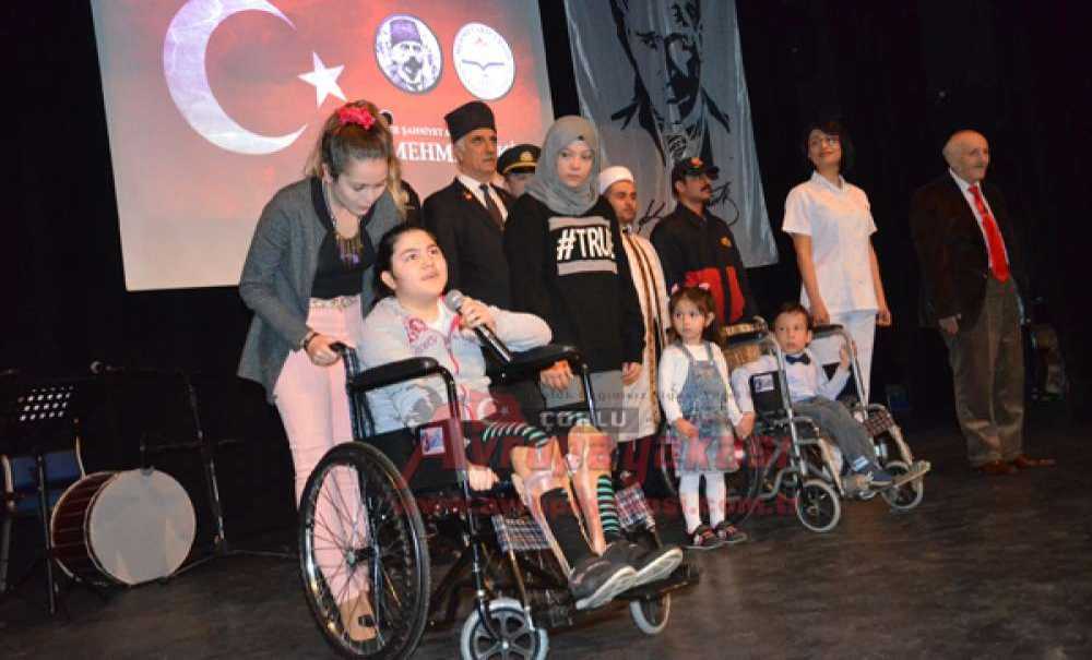 Öğrencileri Mehmet Akif Ersoy'u Andı